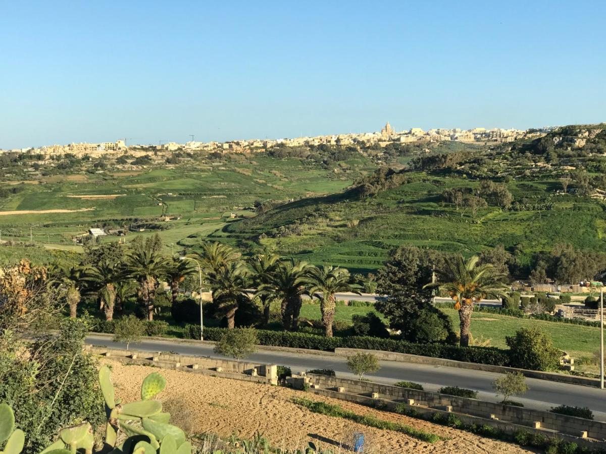 Ad Hoc B&B Il-Pergla Bagian luar foto