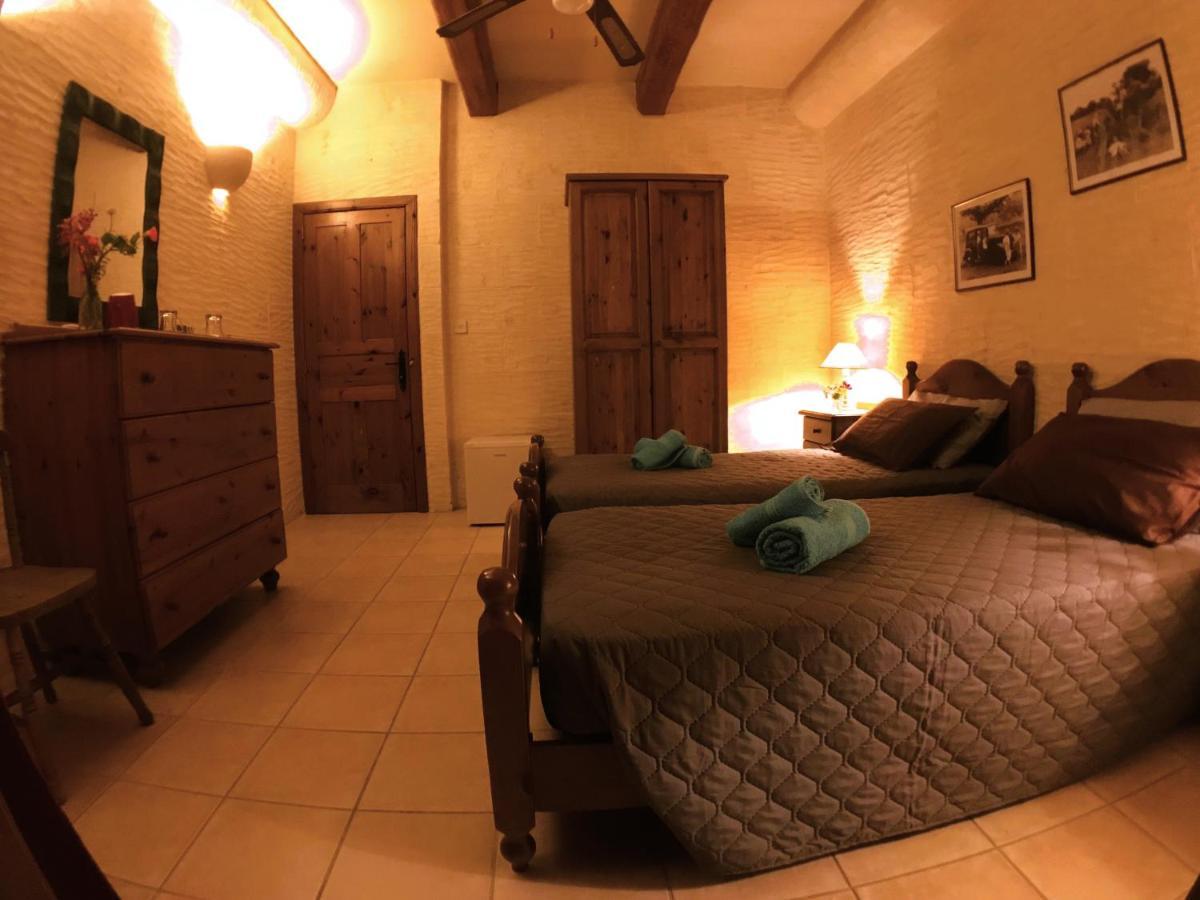 Ad Hoc B&B Il-Pergla Bagian luar foto