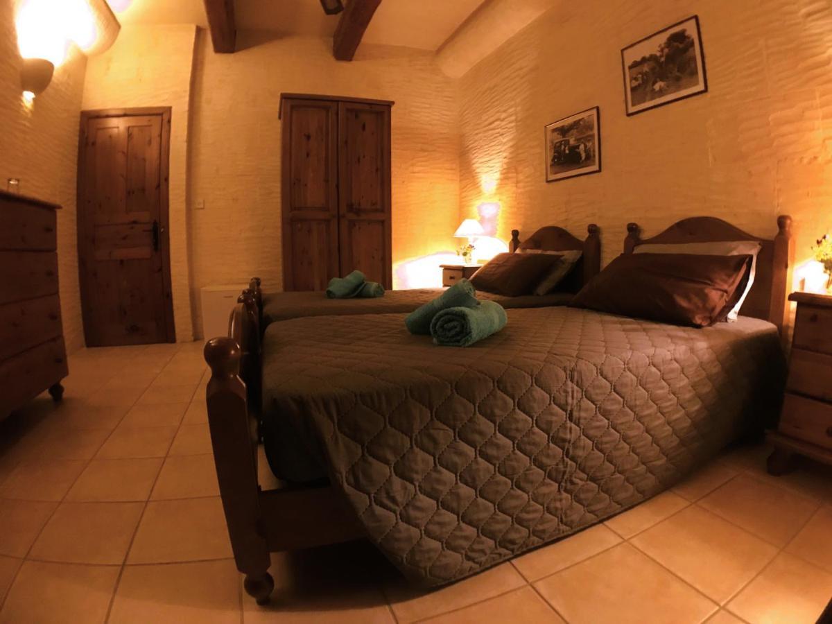 Ad Hoc B&B Il-Pergla Bagian luar foto