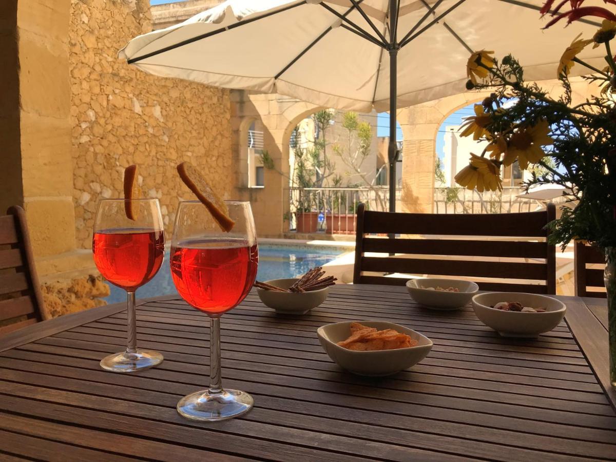 Ad Hoc B&B Il-Pergla Bagian luar foto