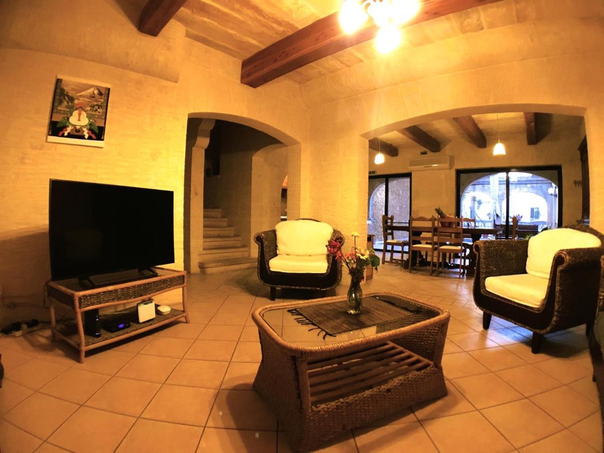 Ad Hoc B&B Il-Pergla Bagian luar foto