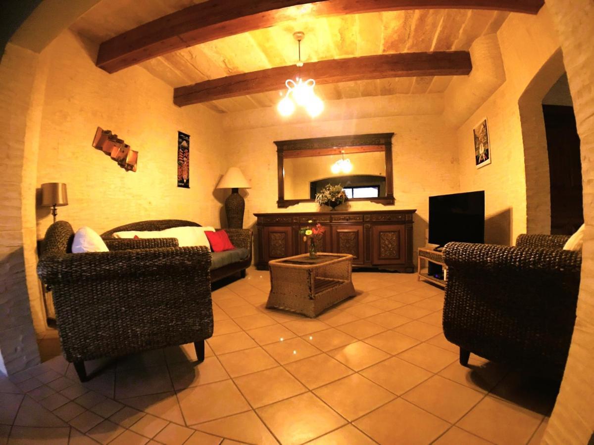 Ad Hoc B&B Il-Pergla Bagian luar foto