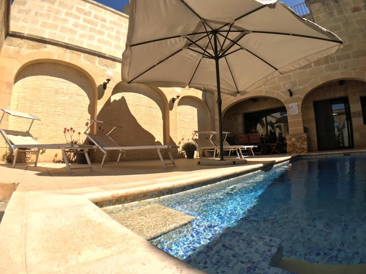 Ad Hoc B&B Il-Pergla Bagian luar foto